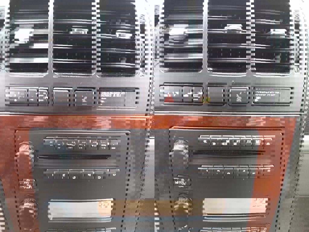 Used 2007 Chevrolet Uplander LS w/ Climate Package image 16