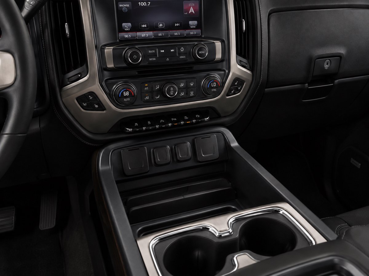 Used 2015 GMC Sierra 1500 Denali w/ Driver Alert Package AWD/4WD image 17
