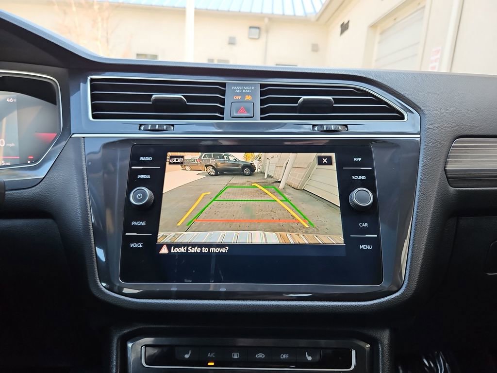 Used 2024 Volkswagen Tiguan Wolfsburg Edition image 17