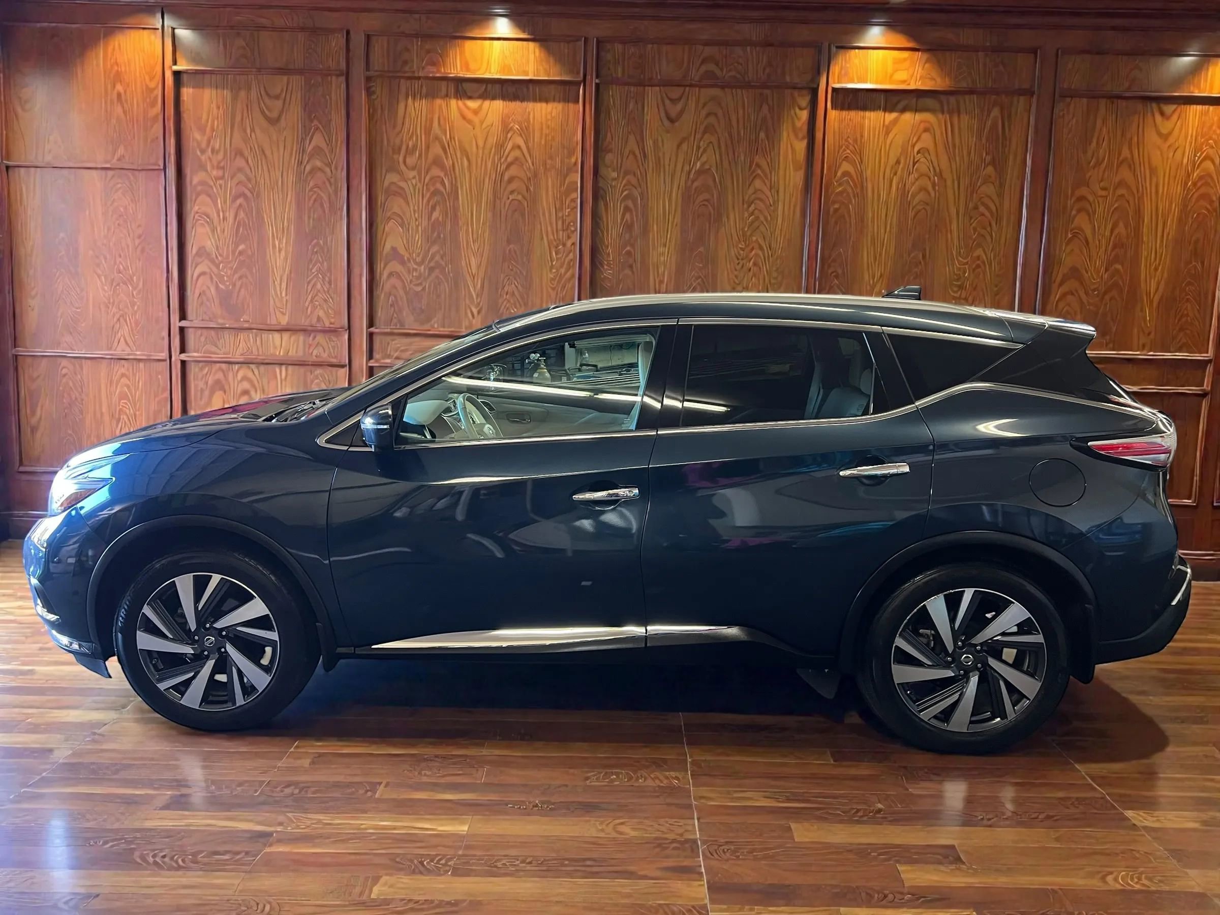 Used 2017 Nissan Murano Platinum w/ Platinum Technology Package image 4