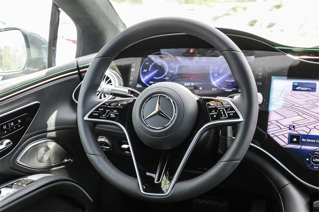 Used 2024 Mercedes-Benz EQS 580 4MATIC Sedan image 17