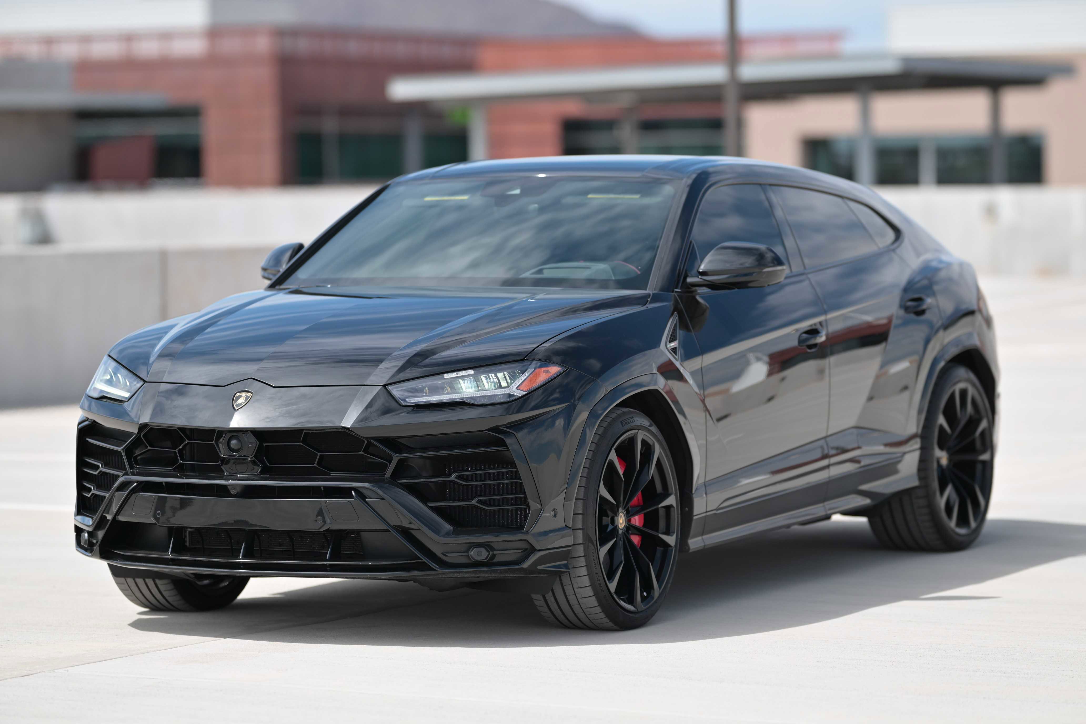 Used 2021 Lamborghini Urus