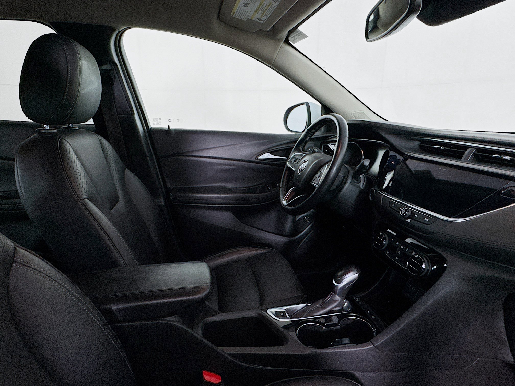 Used 2022 Buick Encore GX Essence FWD image 48