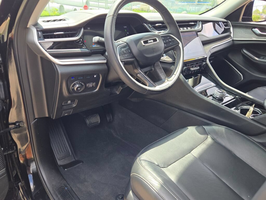 Certified 2022 Jeep Grand Cherokee Limited 4xe AWD/4WD image 22
