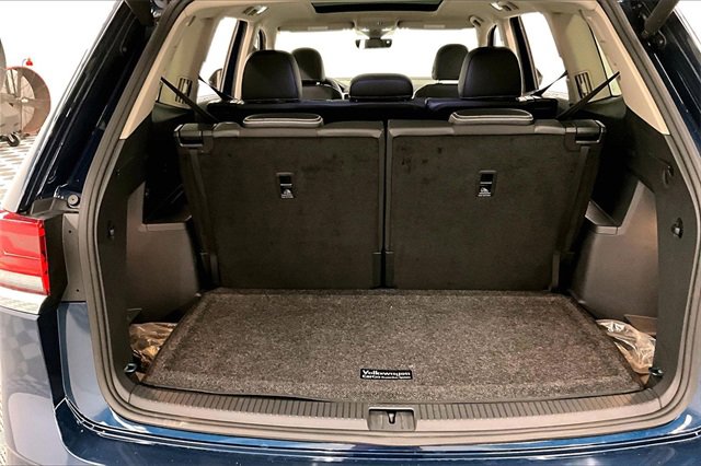 Used 2022 Volkswagen Atlas SEL Premium image 40