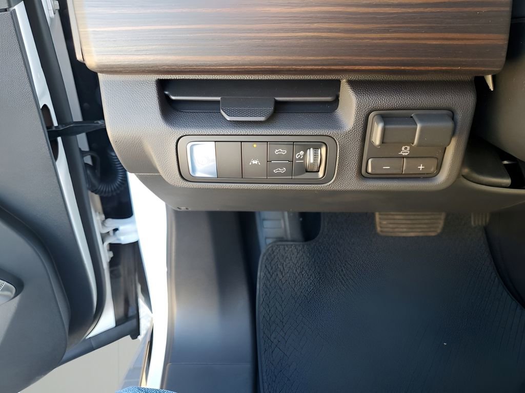 New 2026 GMC Sierra EV Denali AWD/4WD image 32