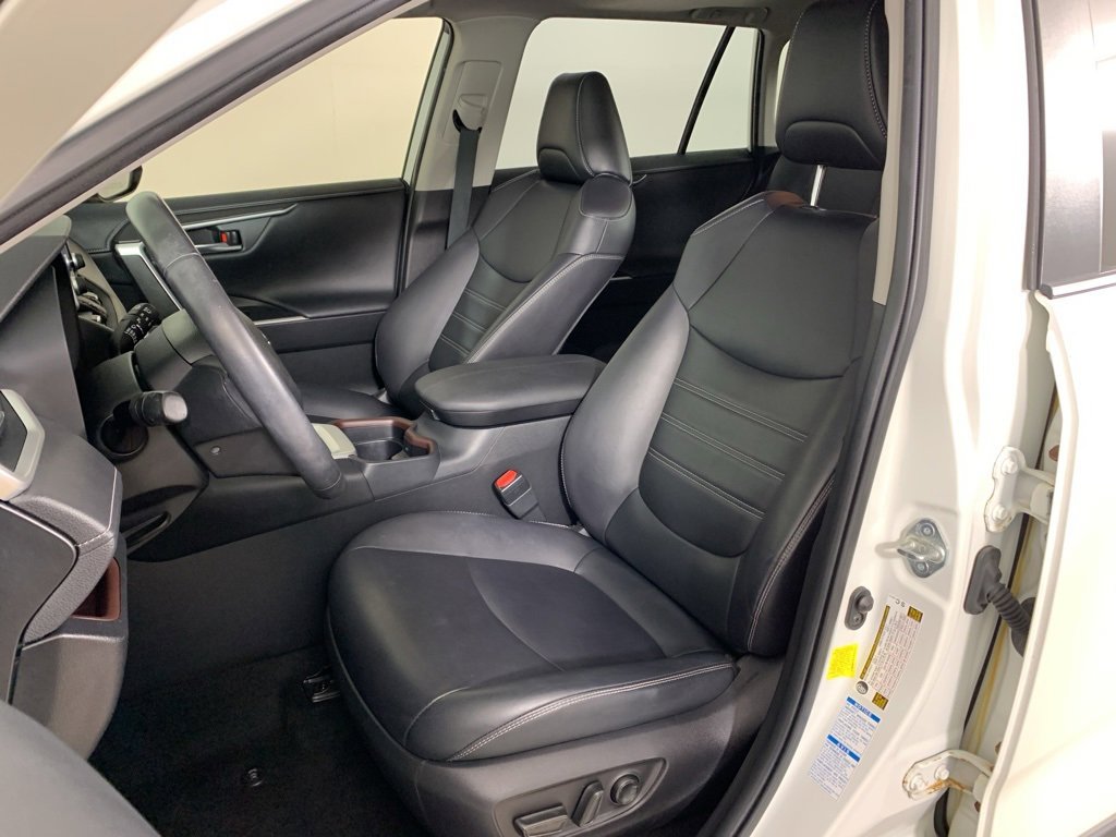 Used 2020 Toyota RAV4 Limited image 31