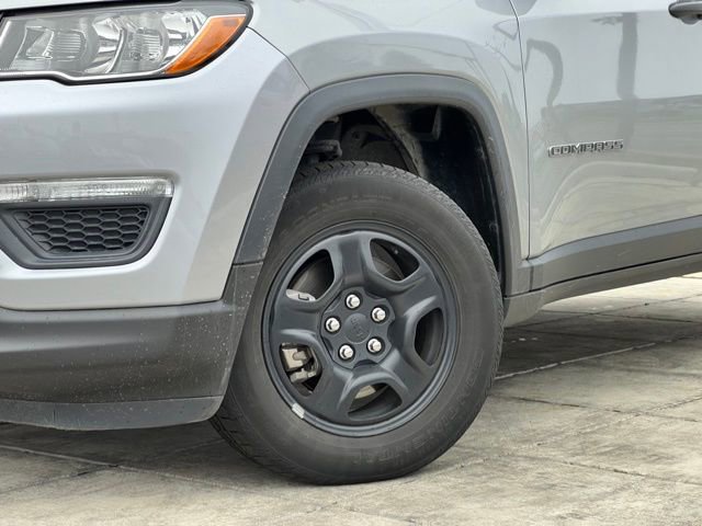 Used 2021 Jeep Compass Sport image 2