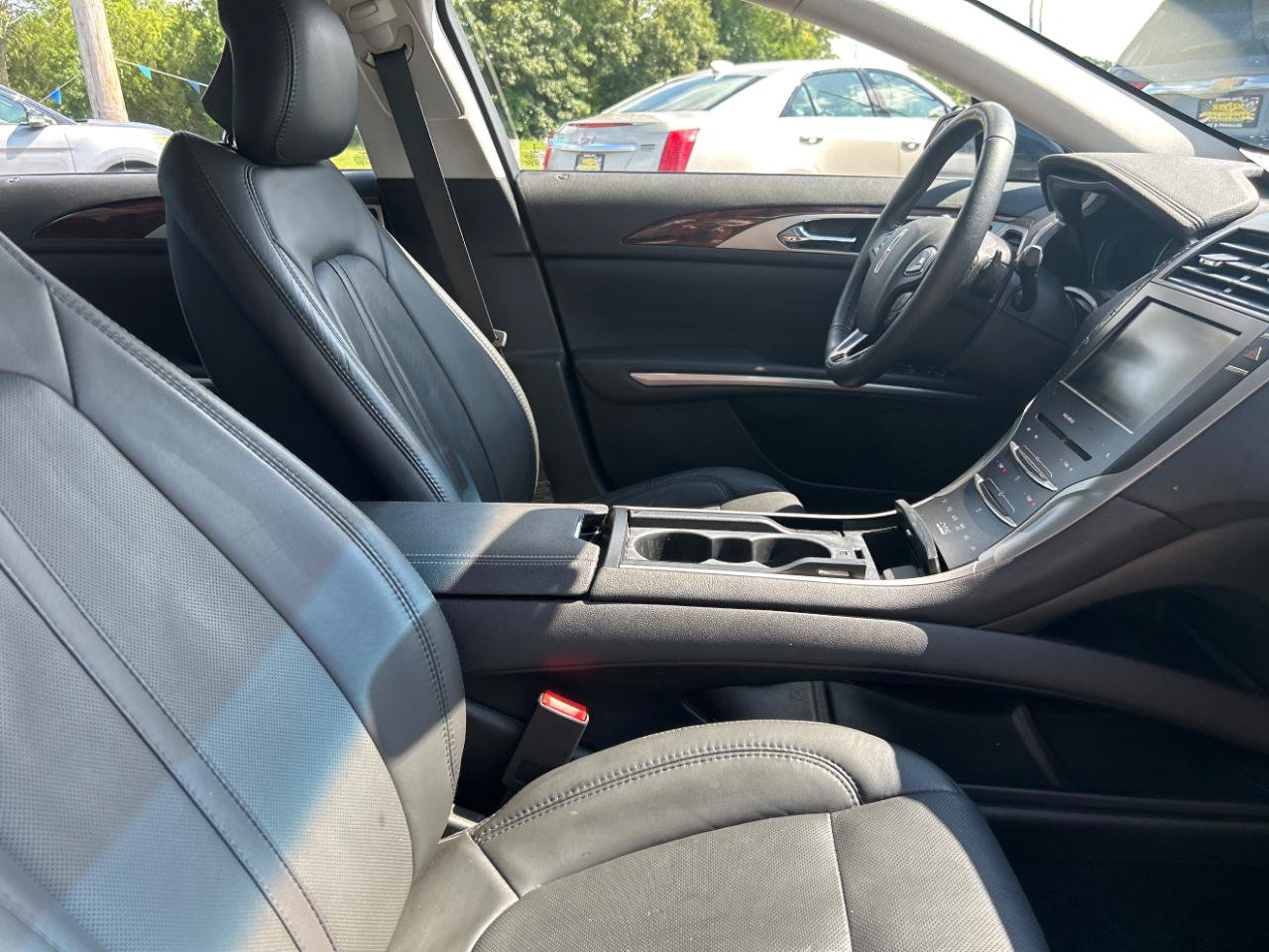 Used 2014 Lincoln MKZ AWD image 24