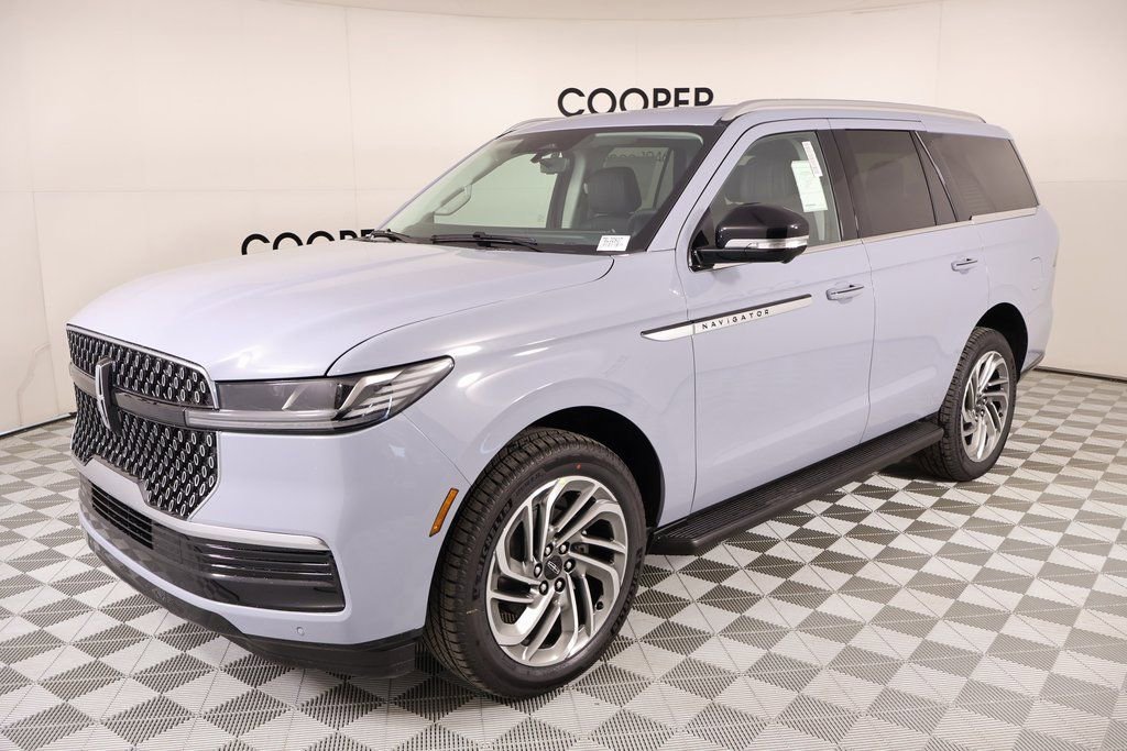 New 2026 Lincoln Navigator Premiere image 10