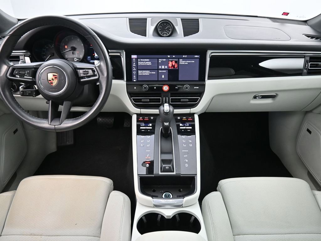 Certified 2022 Porsche Macan S image 6