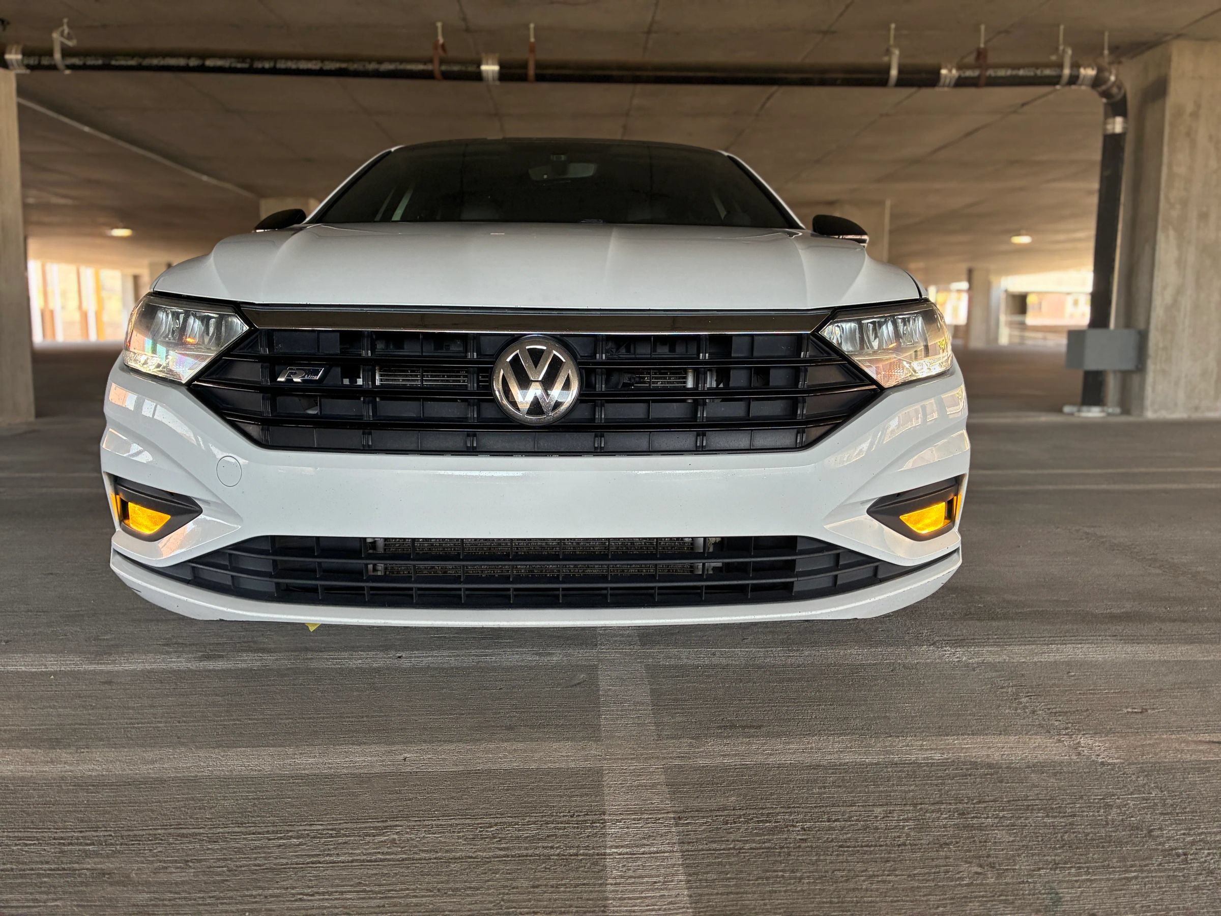 Used 2020 Volkswagen Jetta R-Line w/ R-Line Cold Weather Package FWD image 3