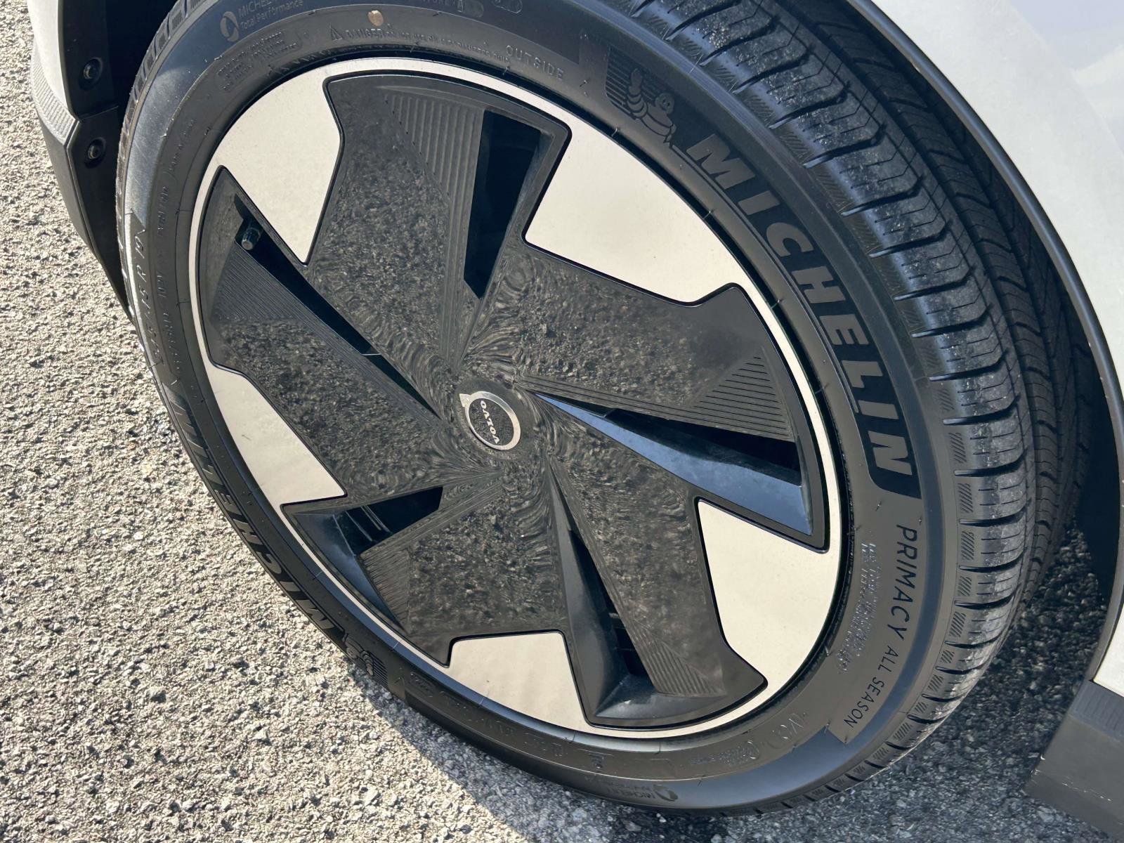 New 2026 Volvo EX30 Plus image 8