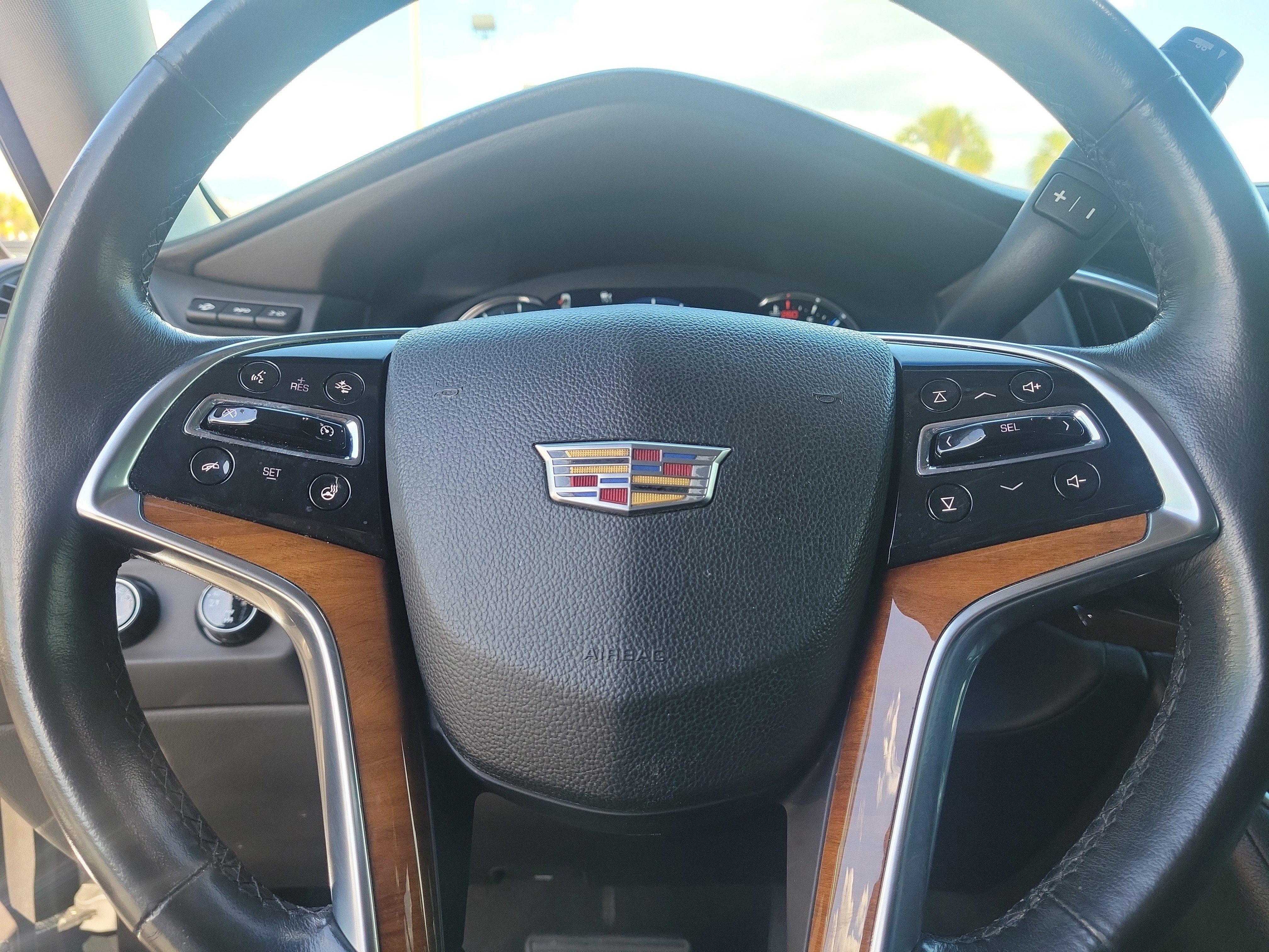 Used 2016 Cadillac Escalade Premium AWD/4WD image 17