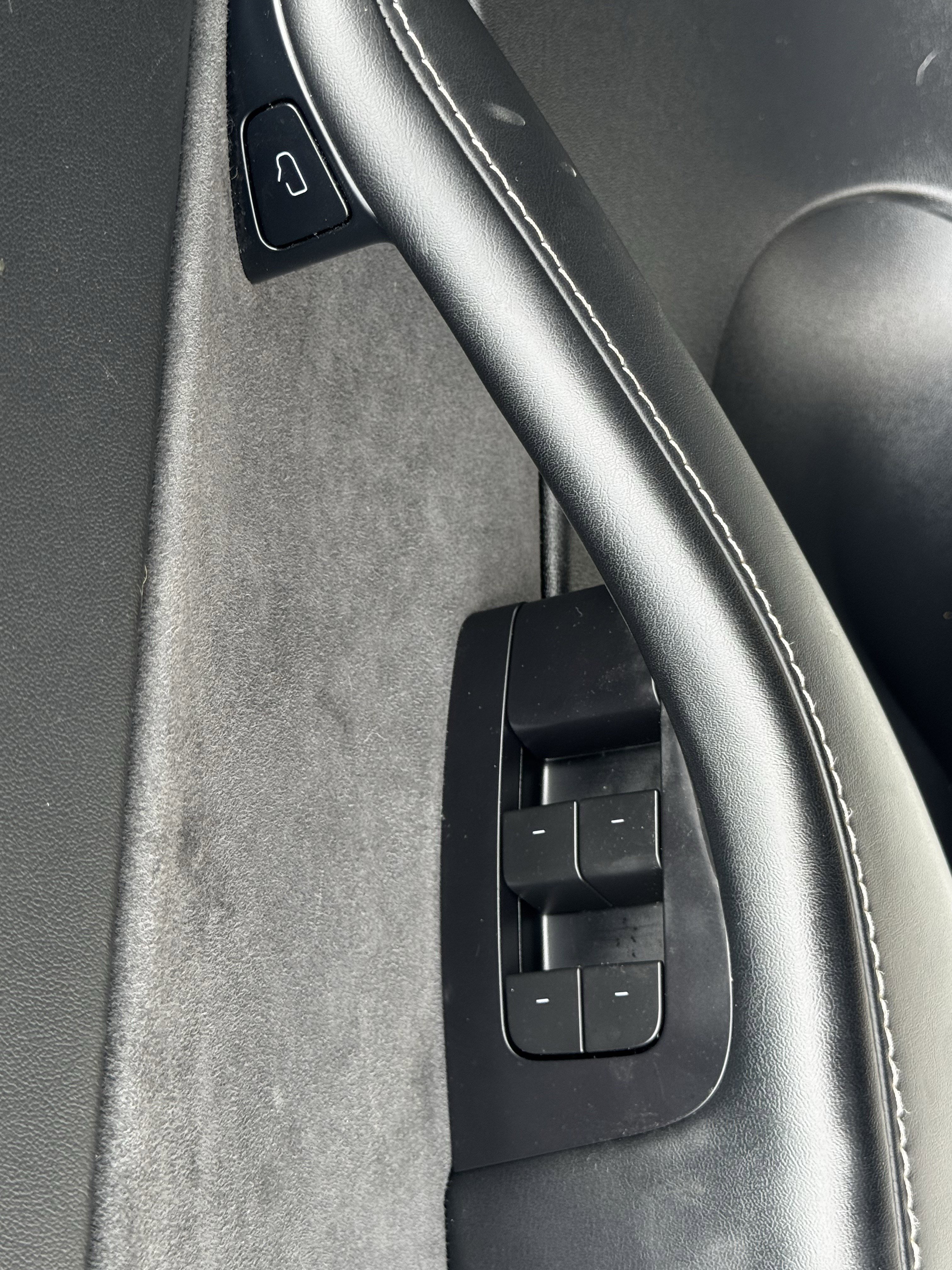 Used 2022 Tesla Model Y Performance image 24