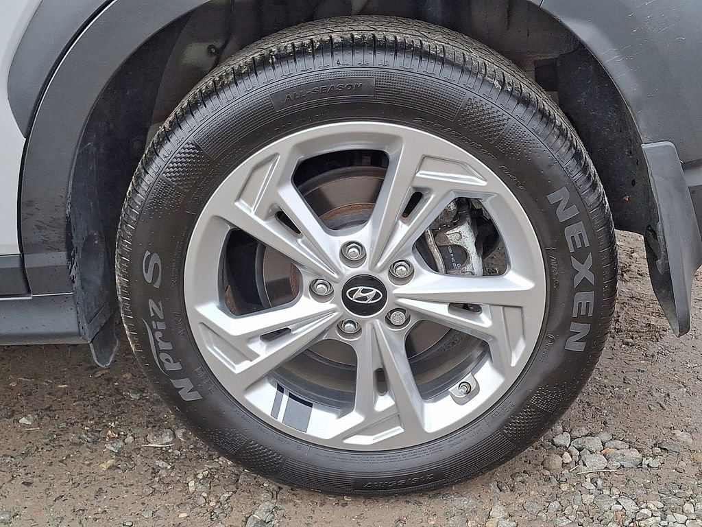 Used 2023 Hyundai Kona SEL w/ Cargo Package image 31