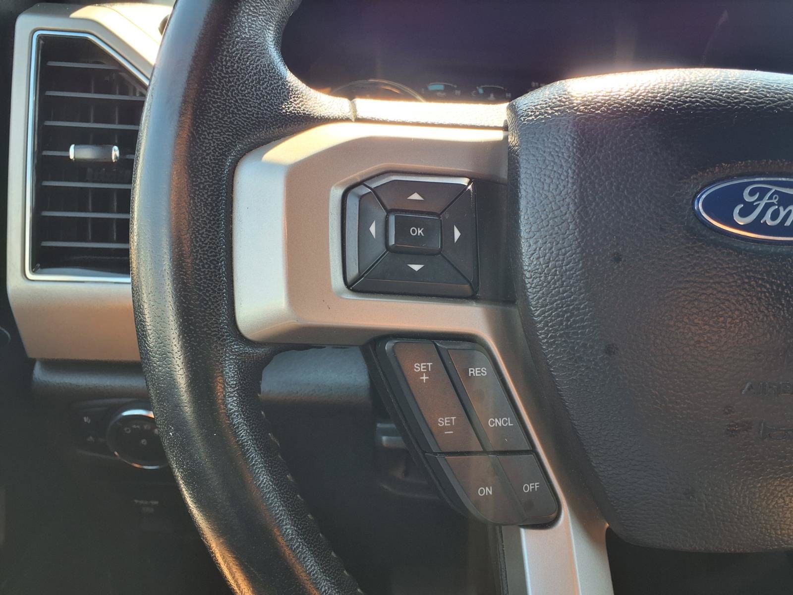 Used 2018 Ford F150 Lariat AWD/4WD image 22