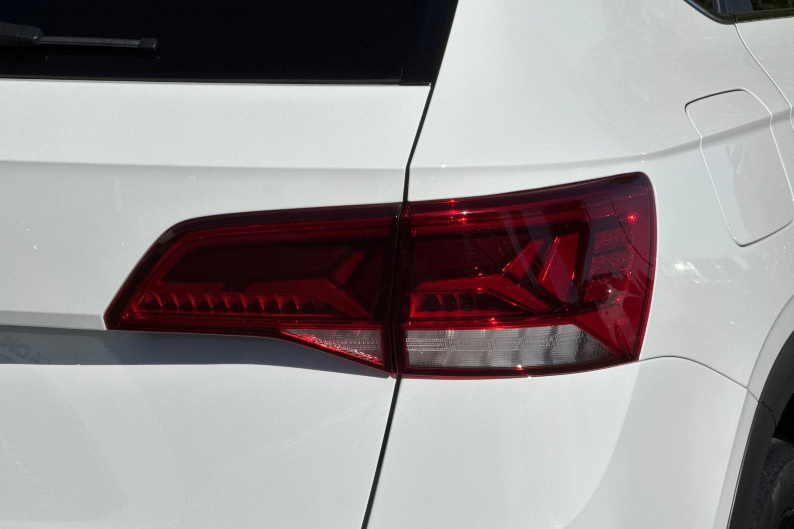 Used 2022 Volkswagen Taos SEL w/ Panoramic Sunroof Package FWD image 46