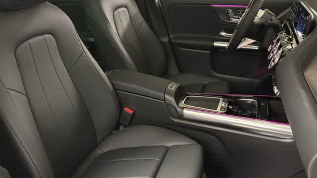 Certified 2026 Mercedes-Benz GLA 250 4MATIC image 32