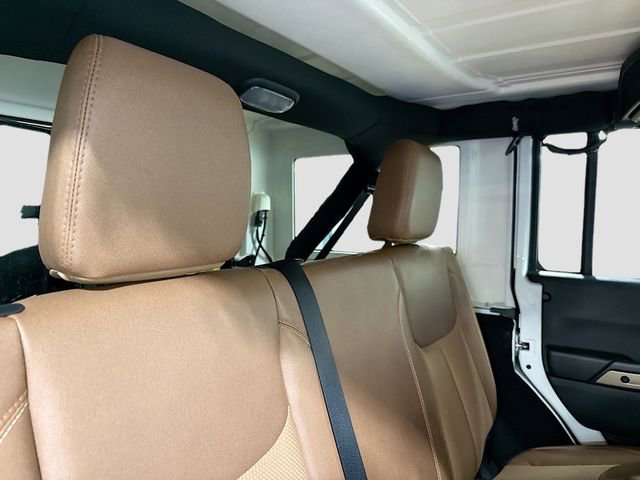Used 2017 Jeep Wrangler Unlimited Sahara image 27