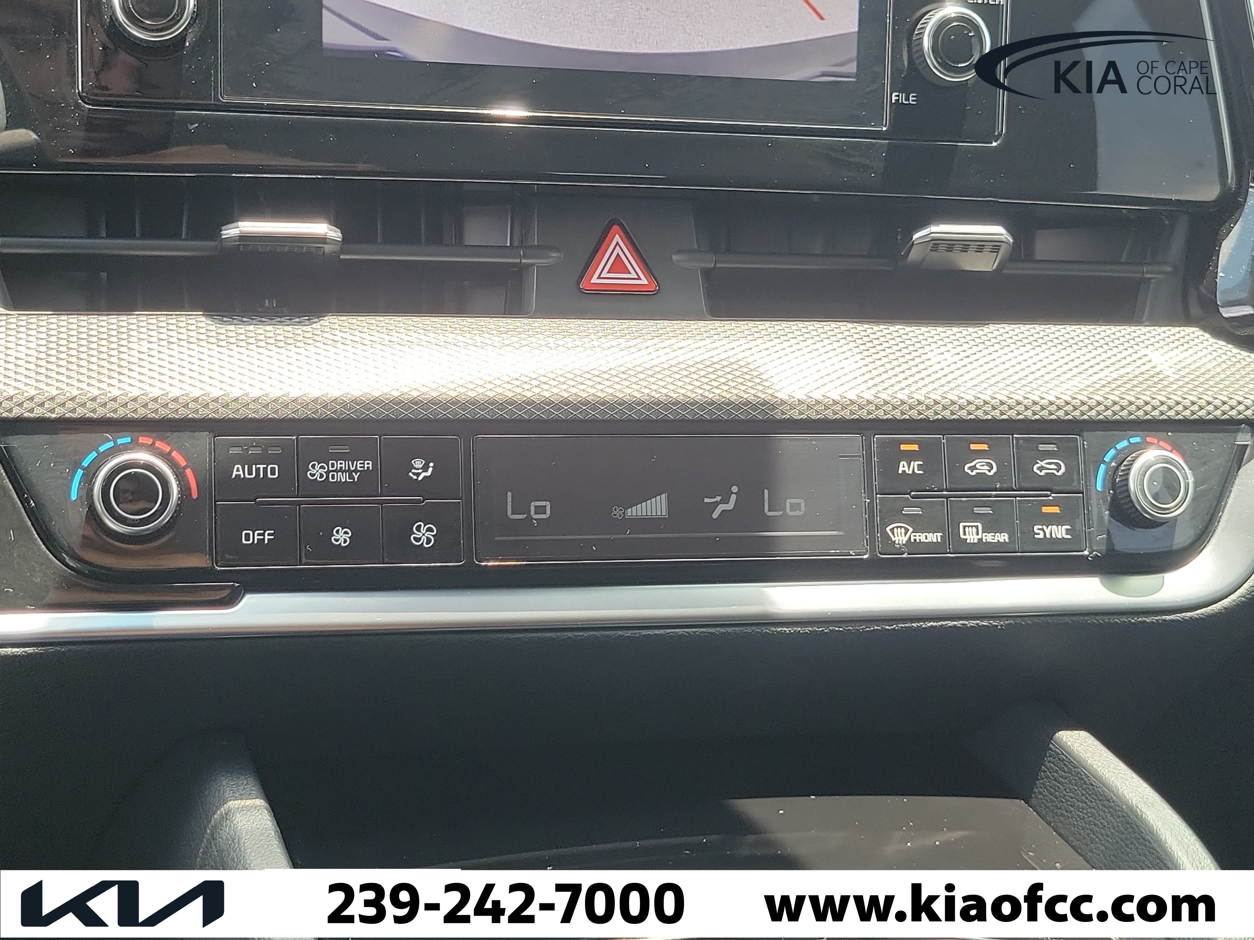 Certified 2025 Kia Sportage LX FWD image 27