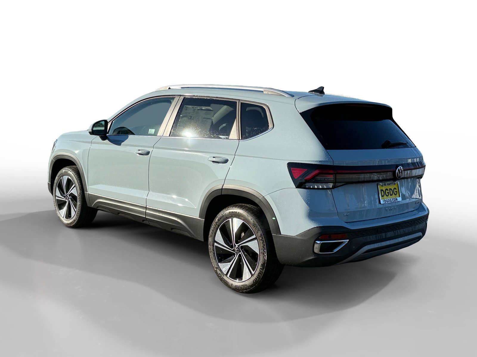 New 2026 Volkswagen Taos SE AWD/4WD image 3