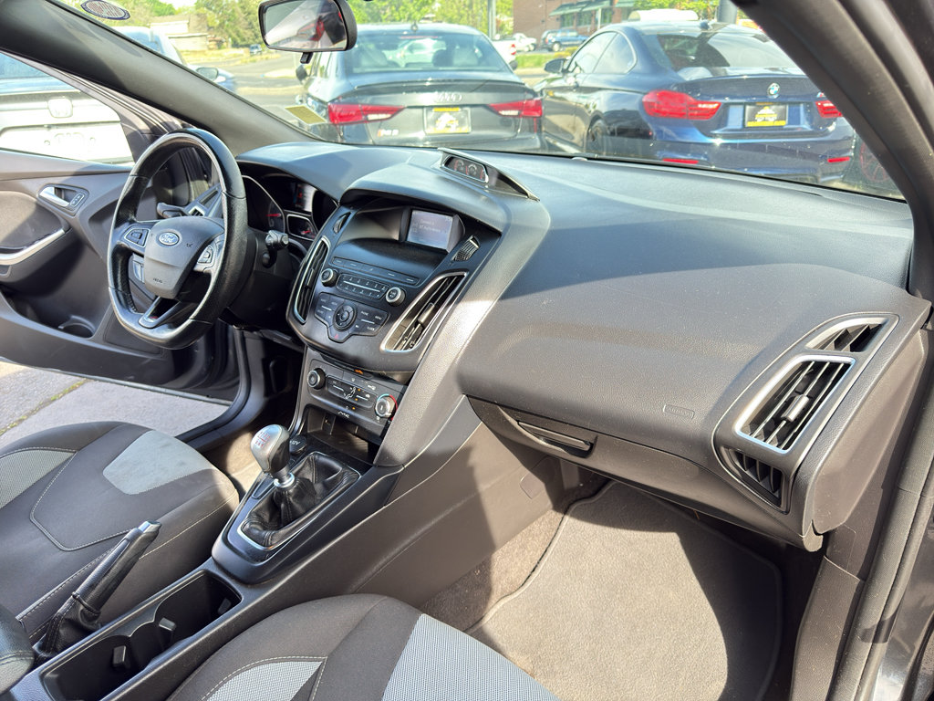 Used 2018 Ford Focus ST FWD image 18