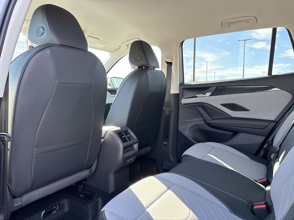 New 2026 Volkswagen Tiguan SE image 13