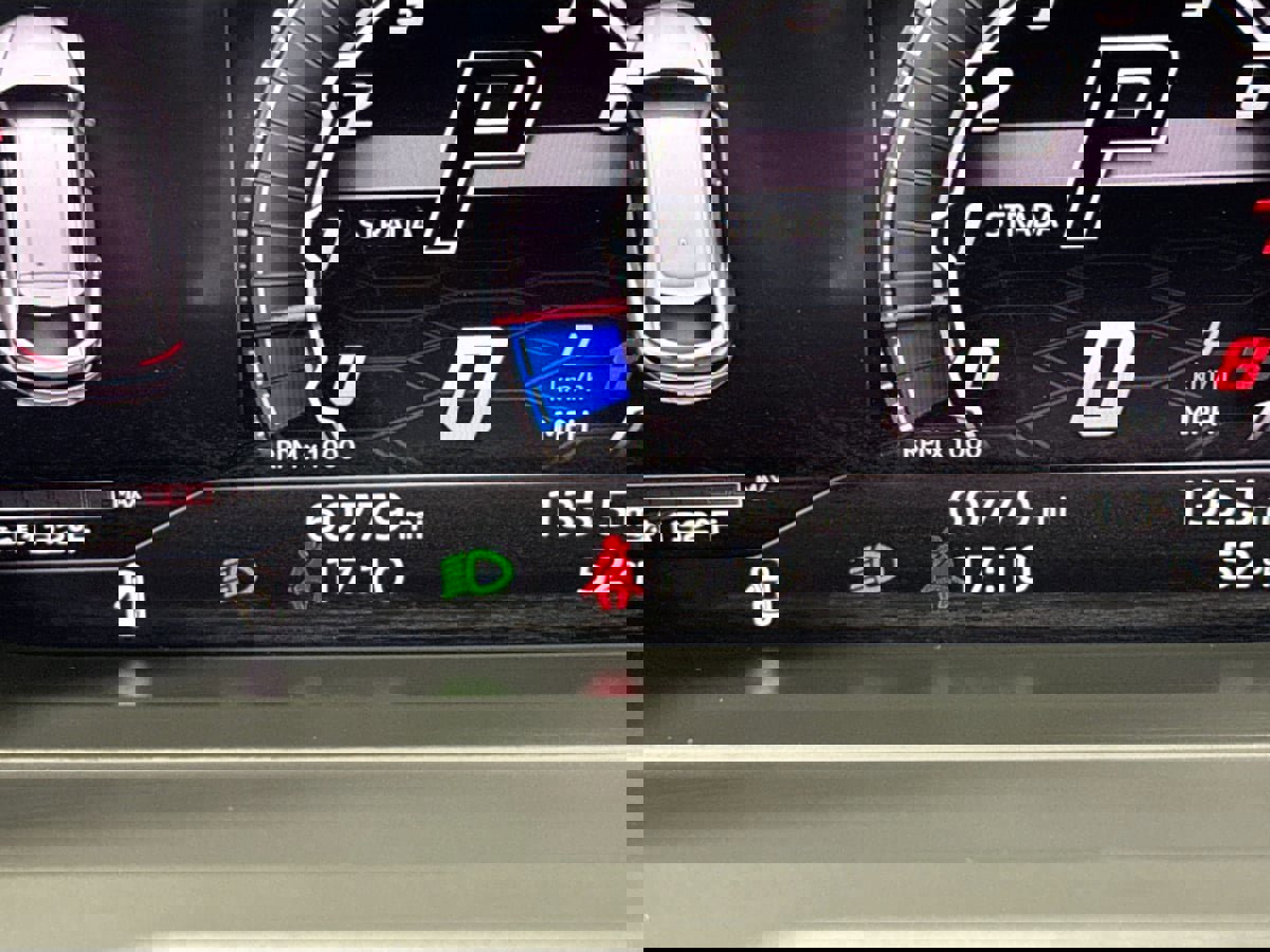 Used 2020 Lamborghini Urus image 12