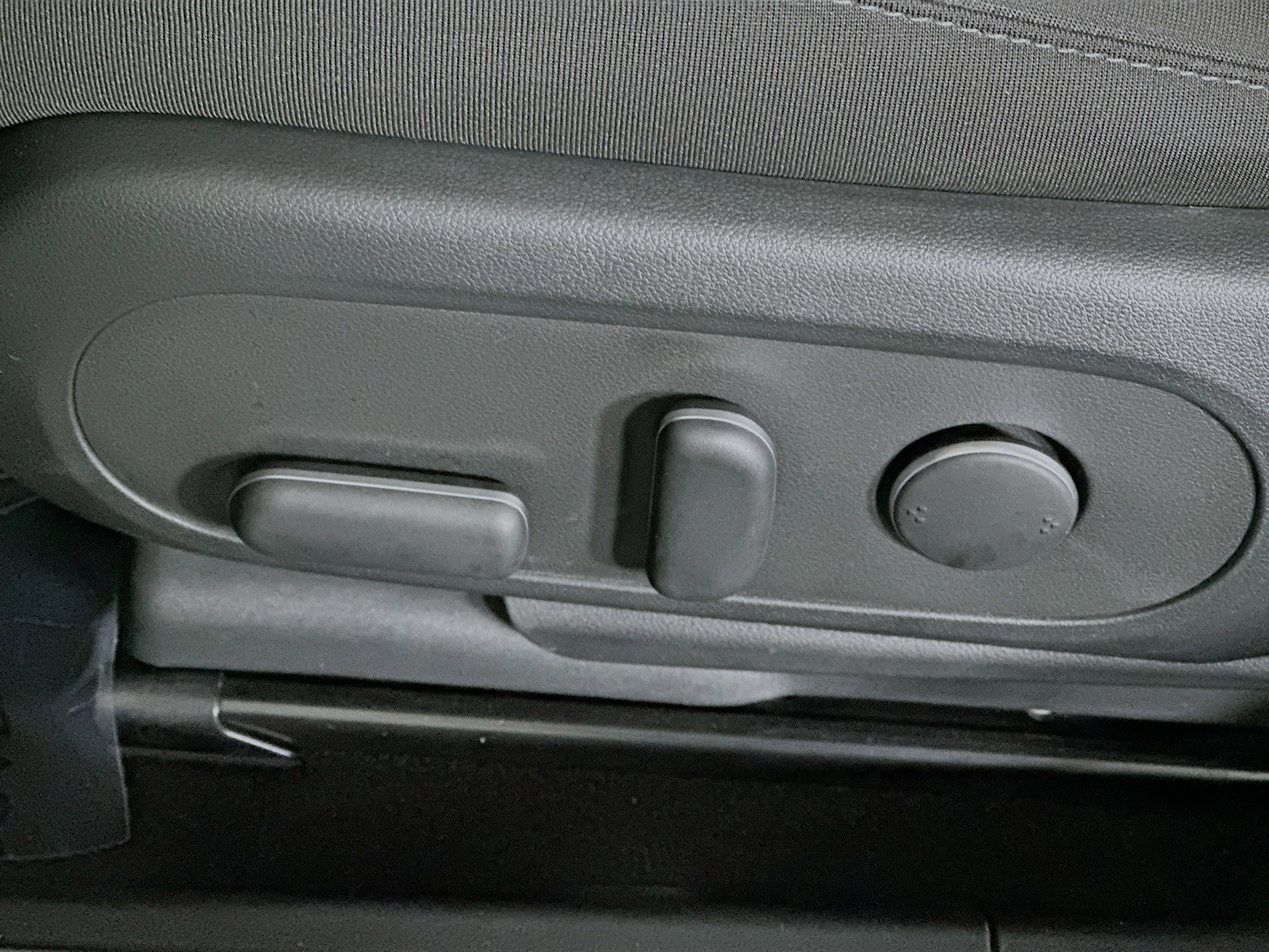 Used 2025 Hyundai Ioniq 5 SE image 13