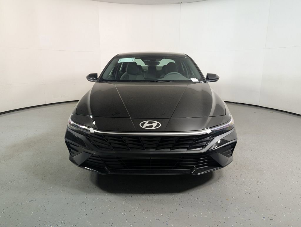 New 2026 Hyundai Elantra Sport image 2