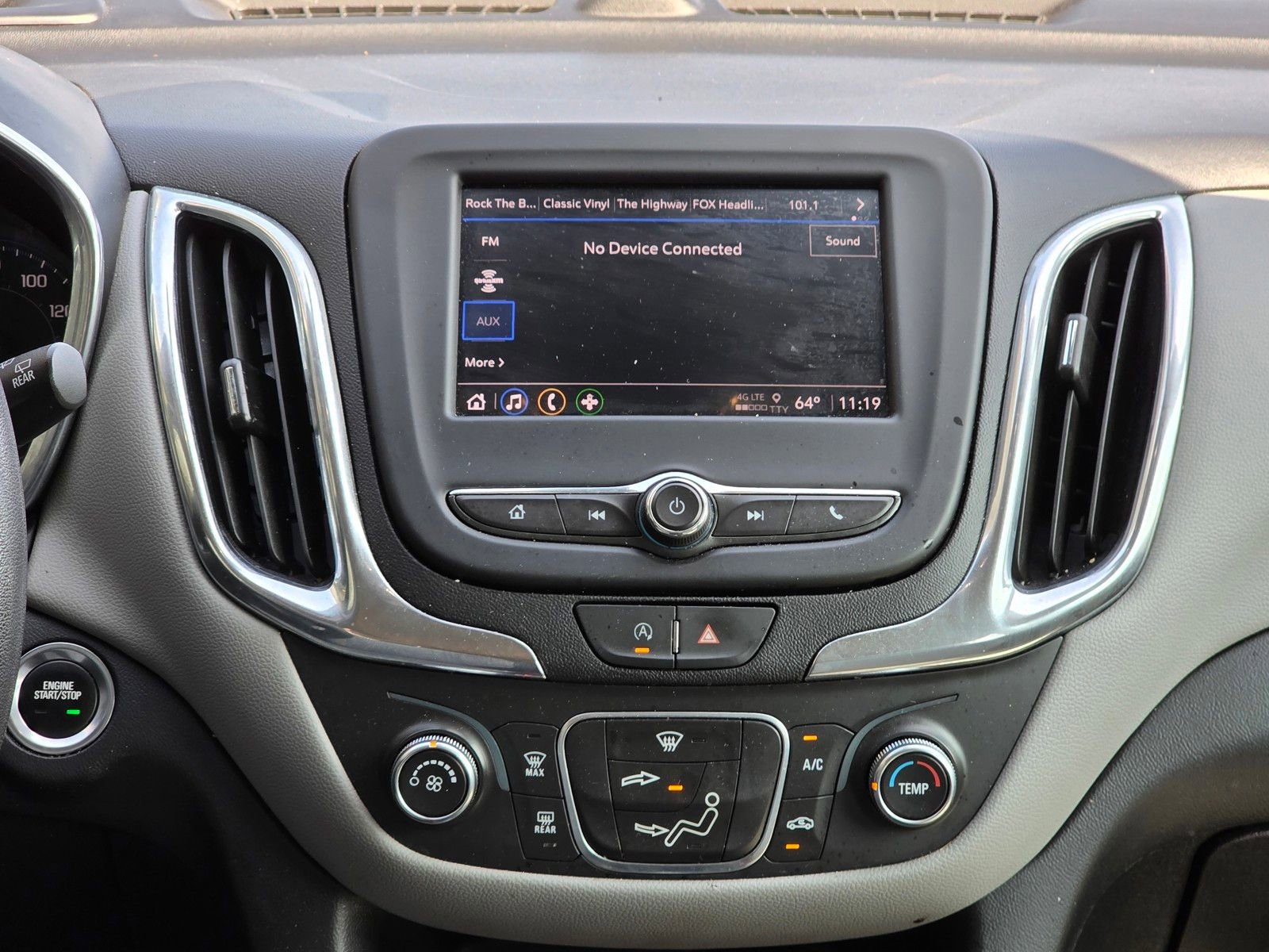 Used 2022 Chevrolet Equinox LT FWD image 16