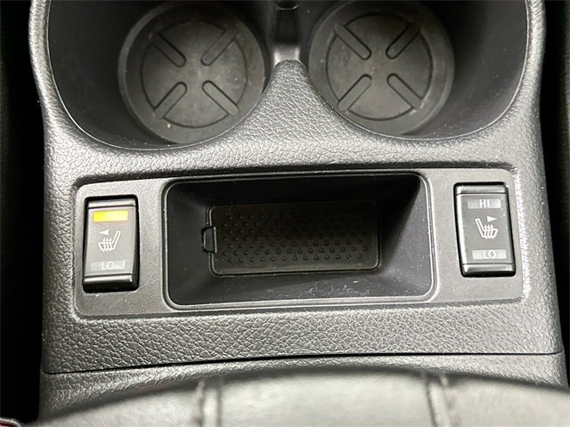 Used 2018 Nissan Rogue SV image 17