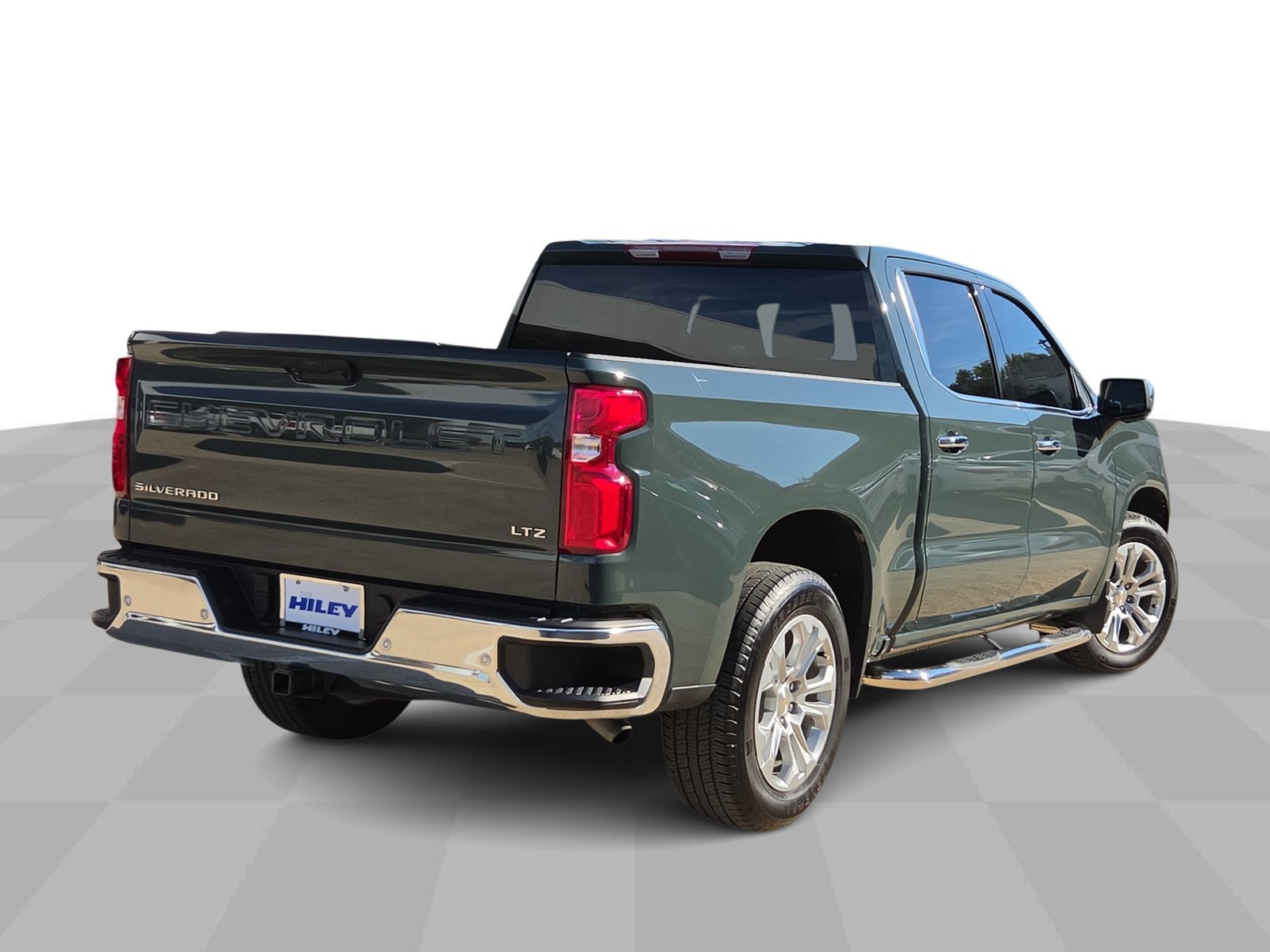 Used 2025 Chevrolet Silverado 1500 LTZ RWD image 8