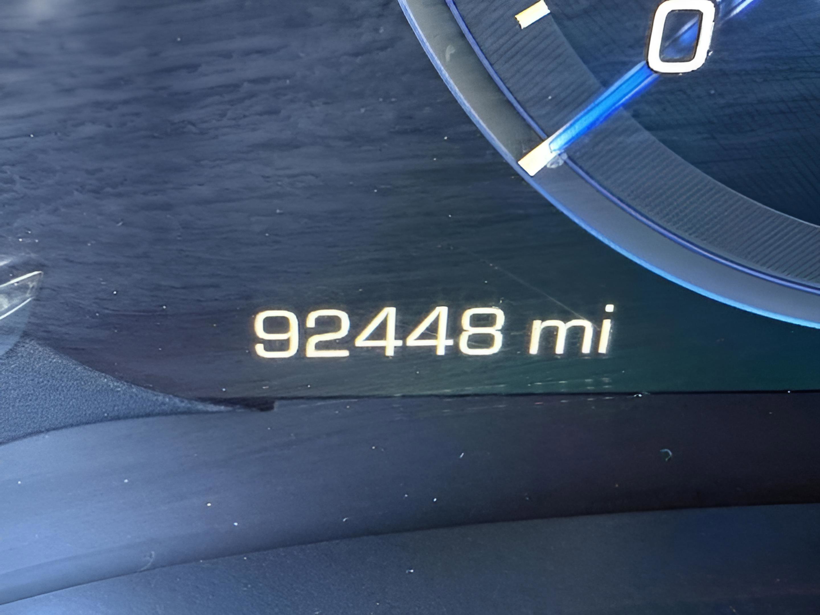 Used 2017 Cadillac Escalade Luxury image 33