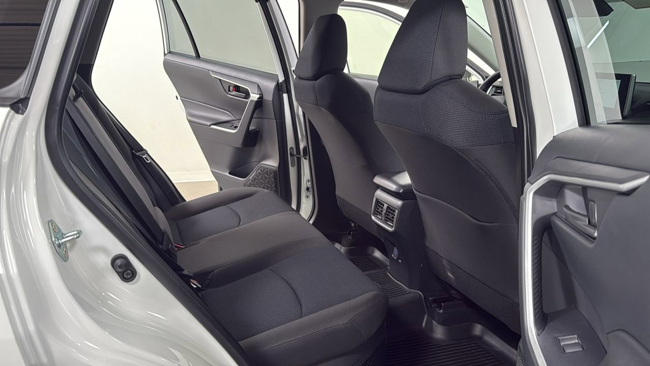 Certified 2025 Toyota RAV4 LE image 17