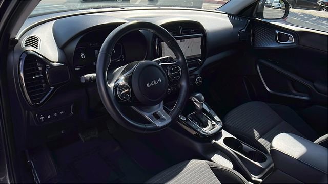 Used 2023 Kia Soul EX FWD image 15