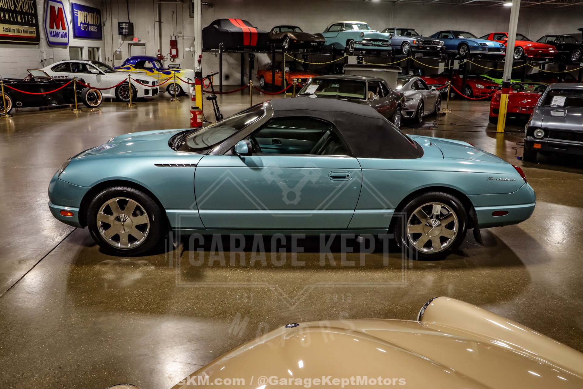 Used 2002 Ford Thunderbird RWD image 66