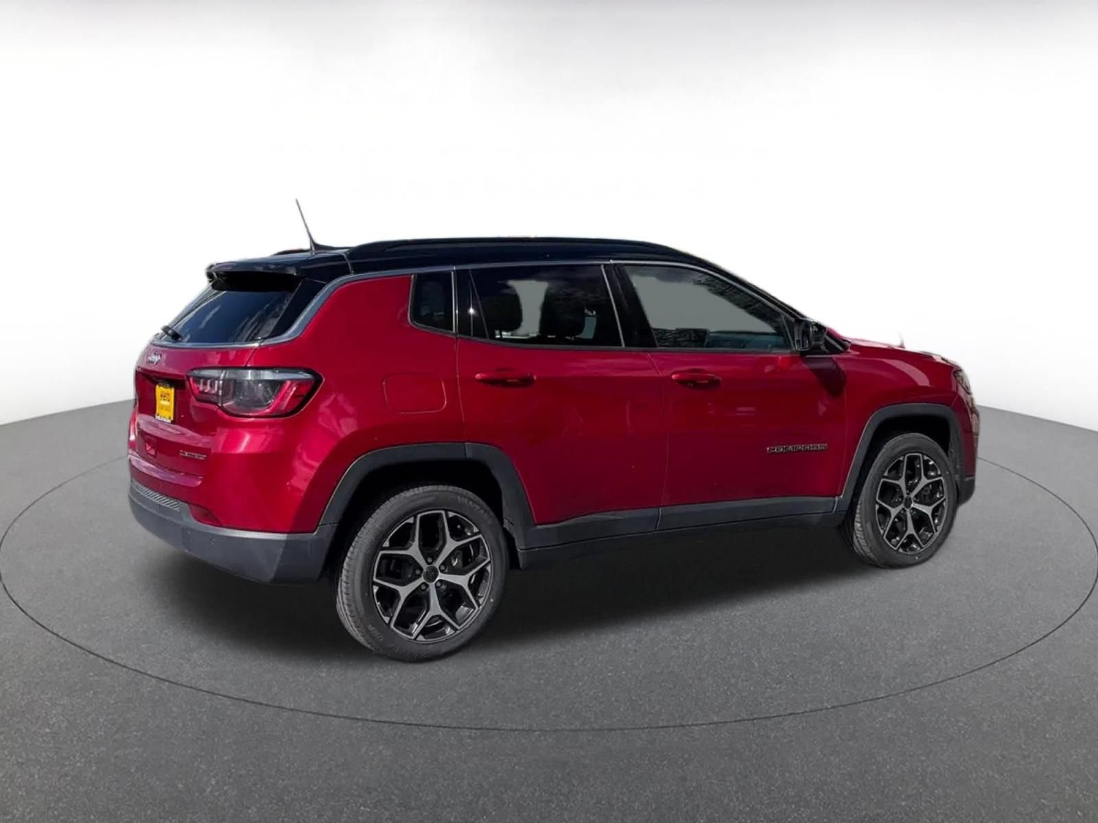Used 2025 Jeep Compass Limited AWD/4WD image 15
