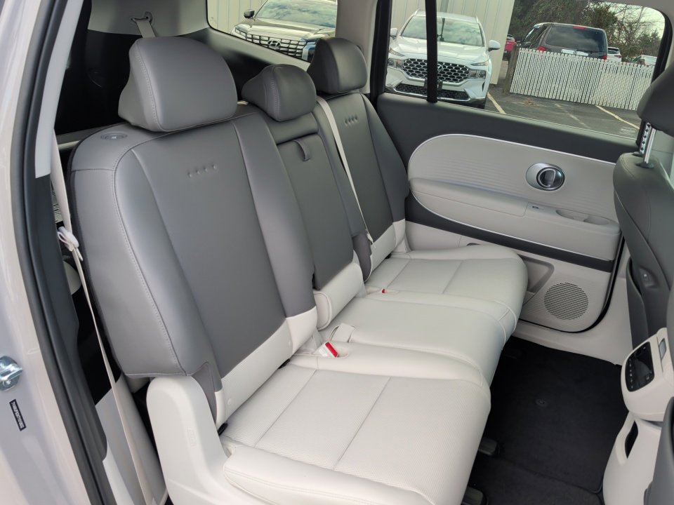 New 2026 Hyundai Ioniq 9 SEL image 29