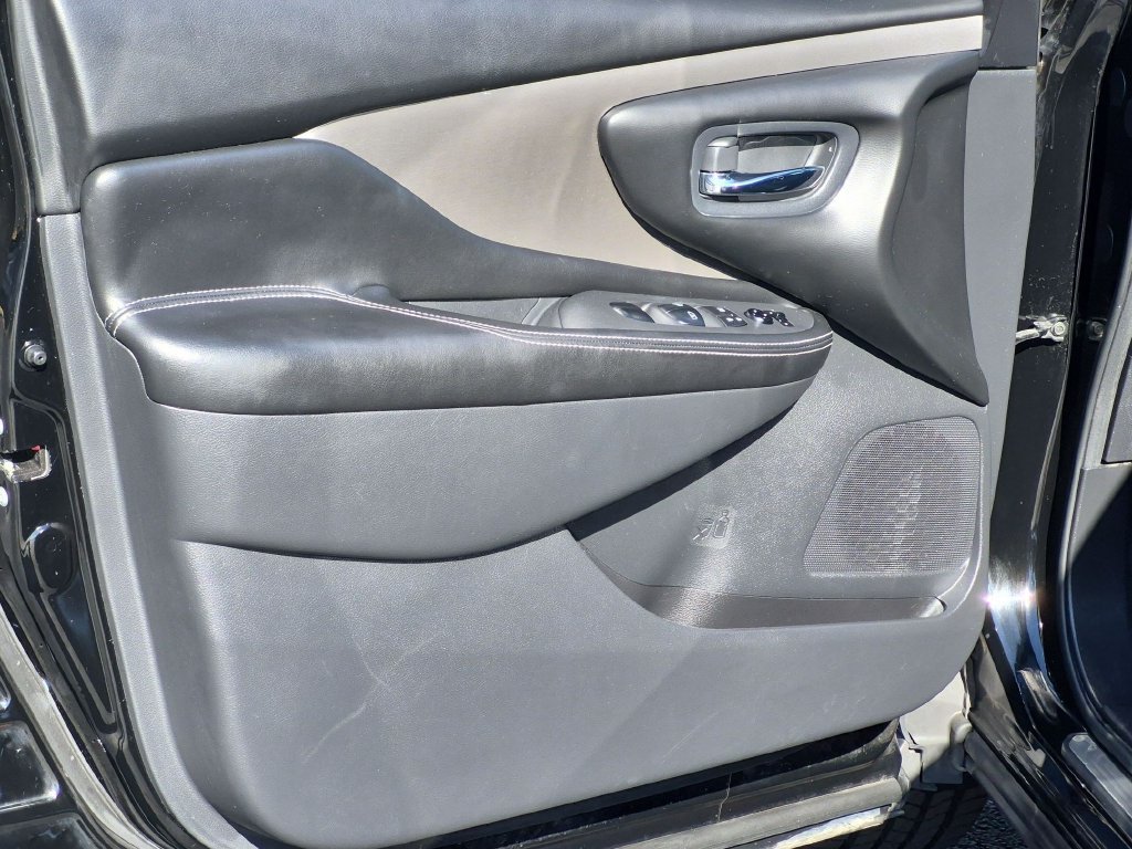 Used 2022 Nissan Murano SV FWD image 12