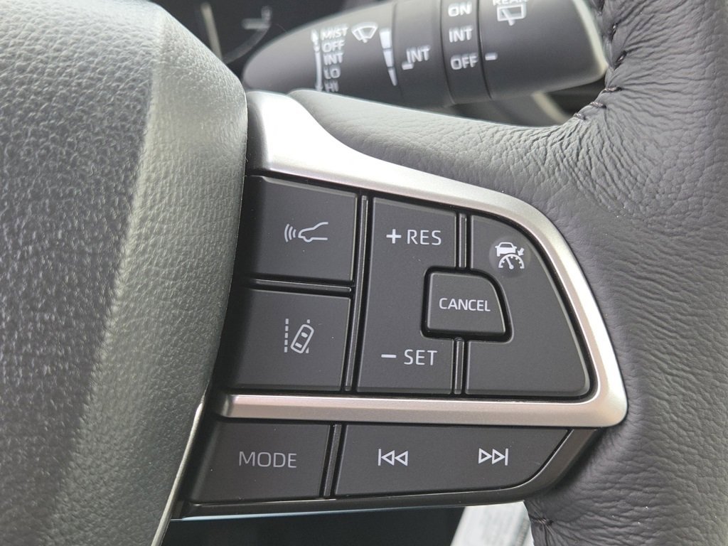 New 2026 Toyota Sienna XLE image 16