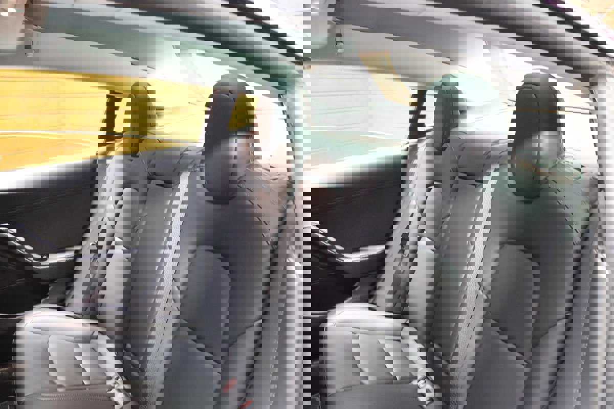 Used 2020 Tesla Model 3 Long Range image 40