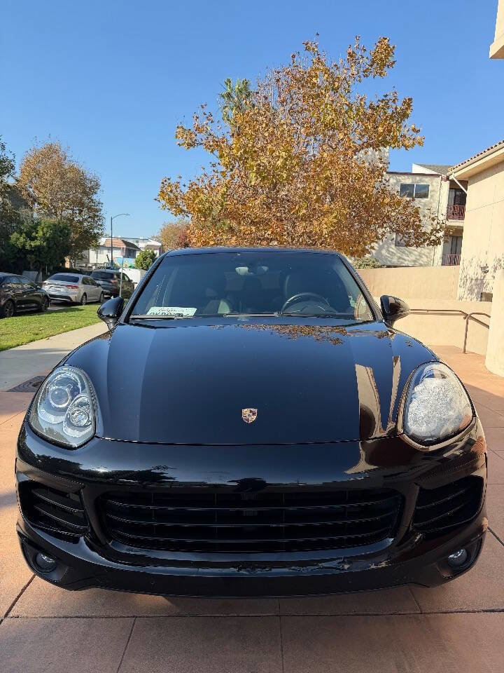 Used 2018 Porsche Cayenne Platinum Edition image 5