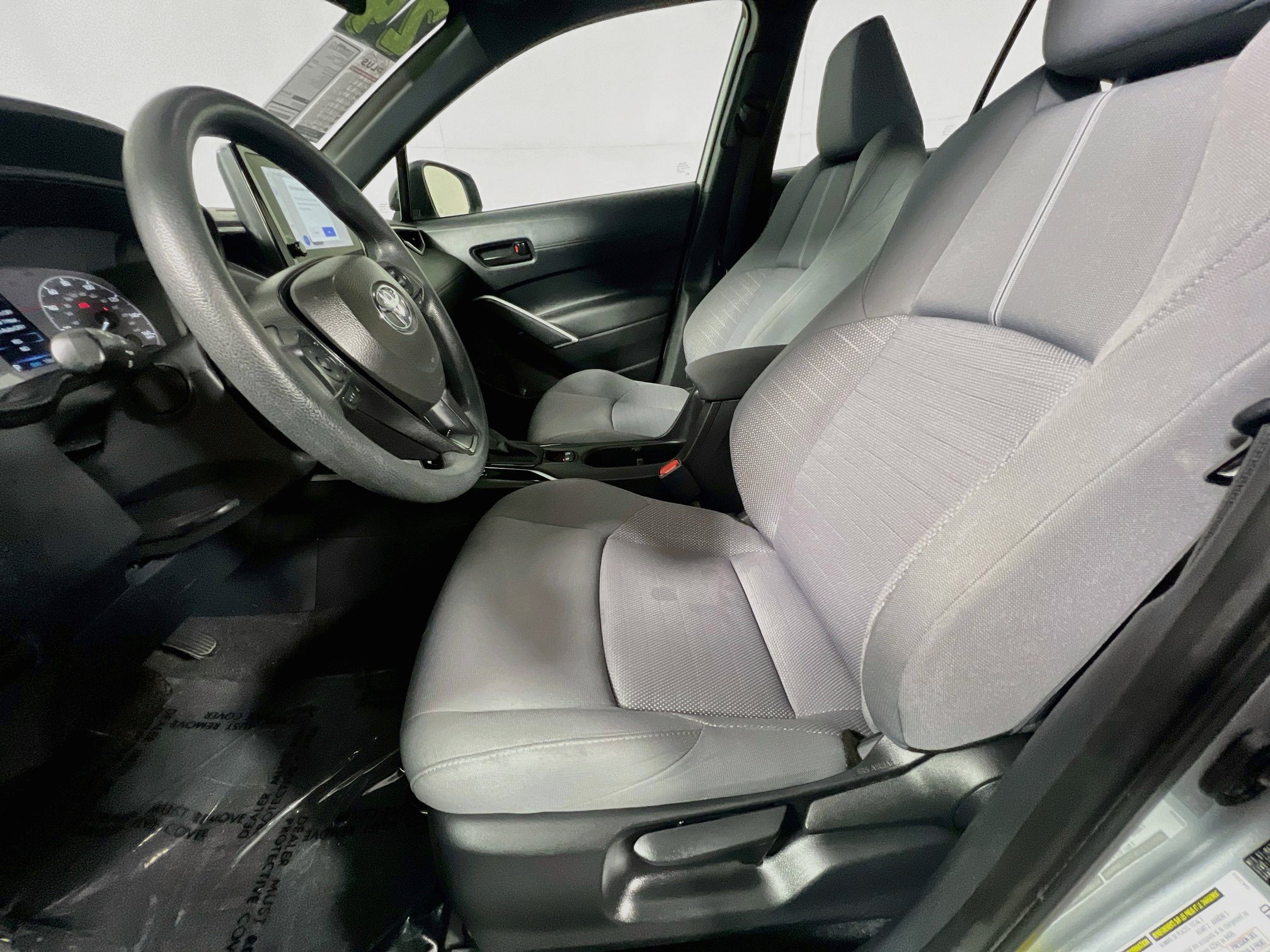 Used 2024 Toyota Corolla Cross AWD Hybrid image 15