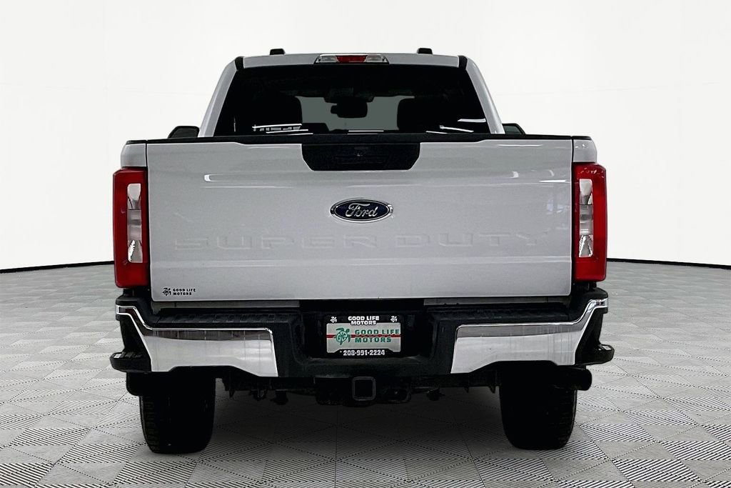 Used 2023 Ford F350 XLT image 5