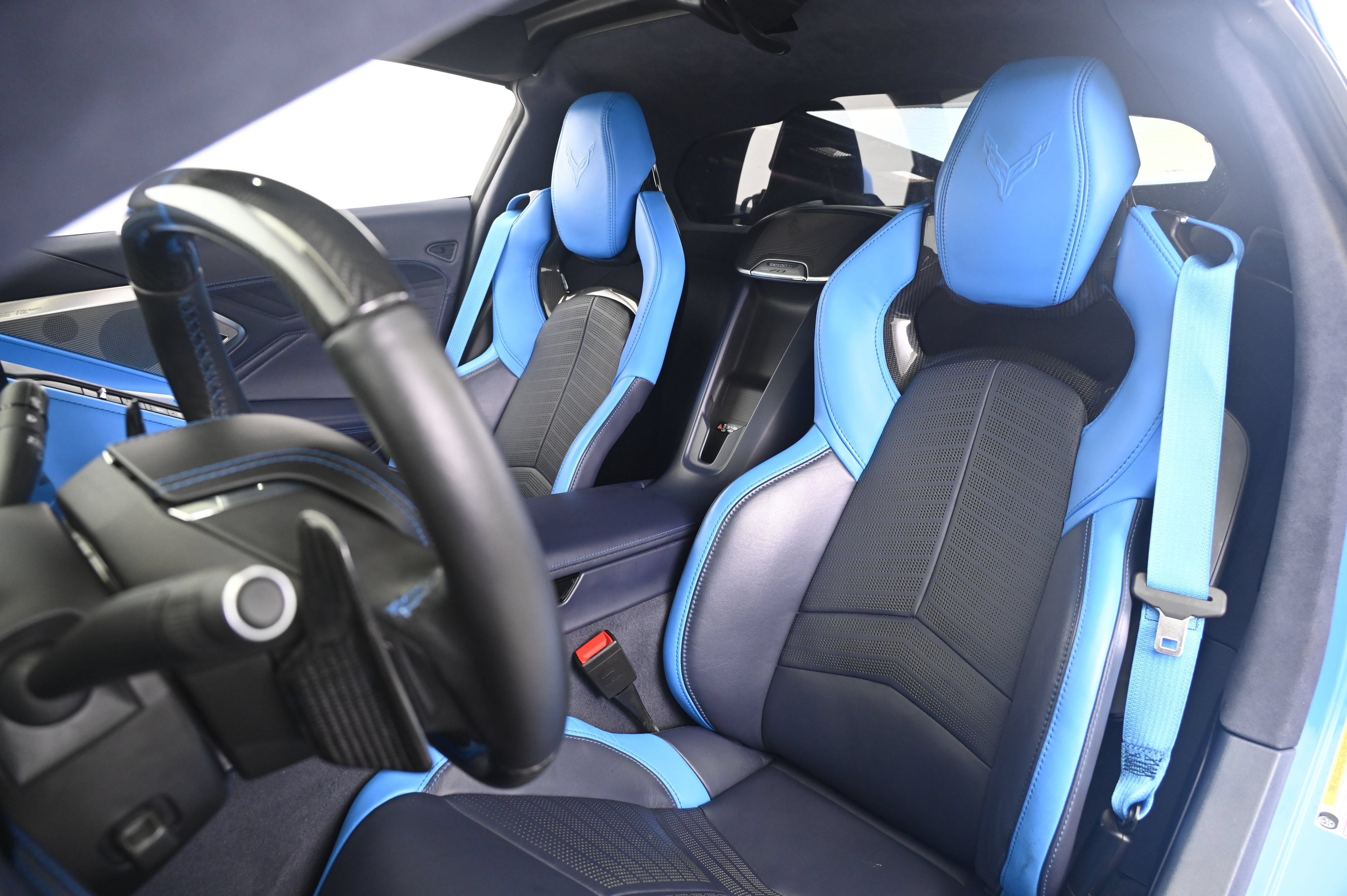 Used 2023 Chevrolet Corvette Z06 RWD image 5