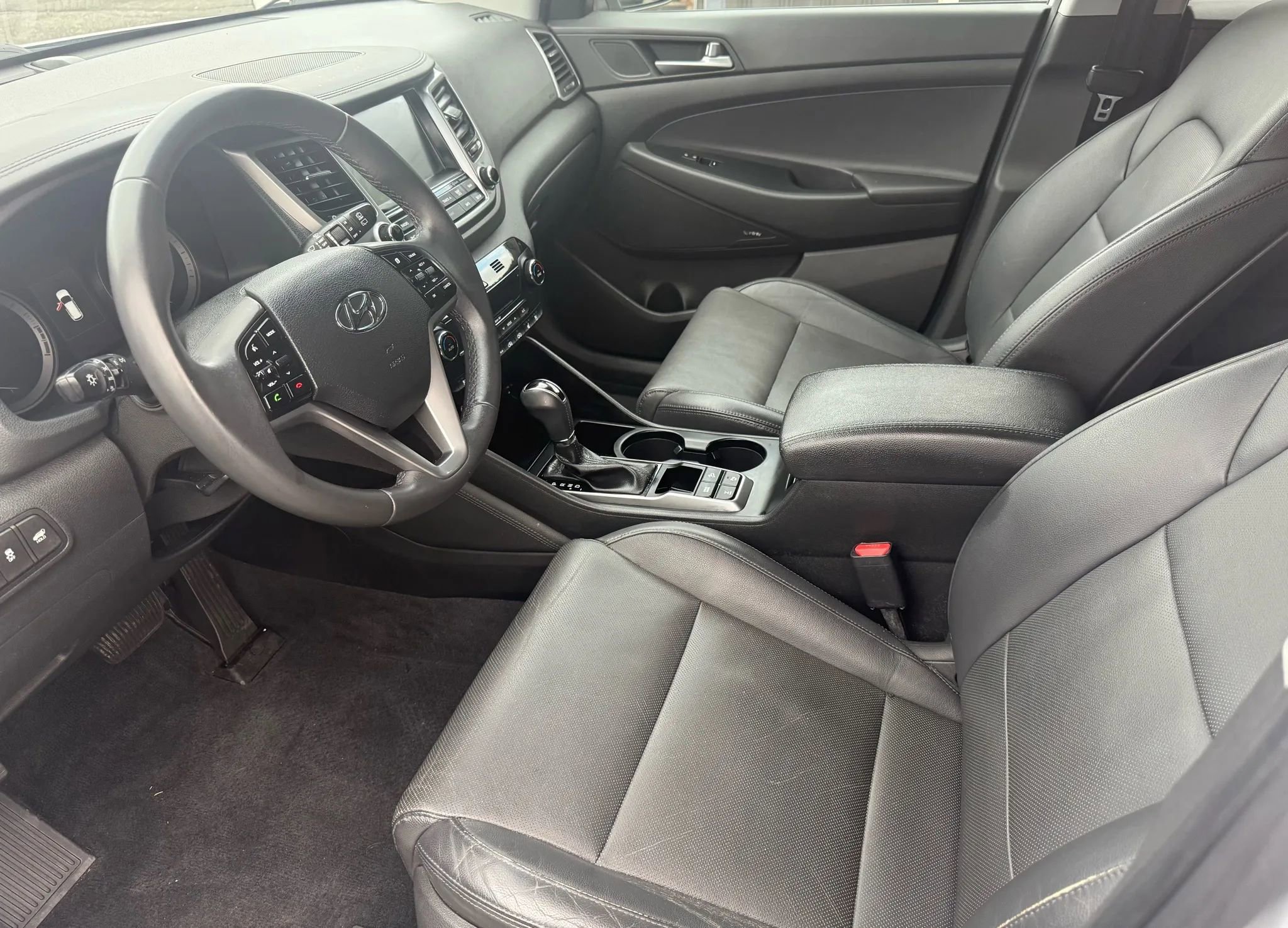 Used 2017 Hyundai Tucson Limited w/ Limited Ultimate Package 03 image 16