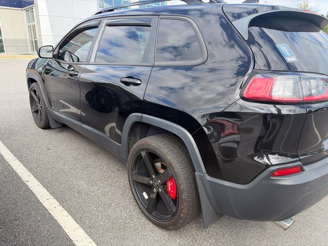 Used 2019 Jeep Cherokee Latitude Plus FWD image 14
