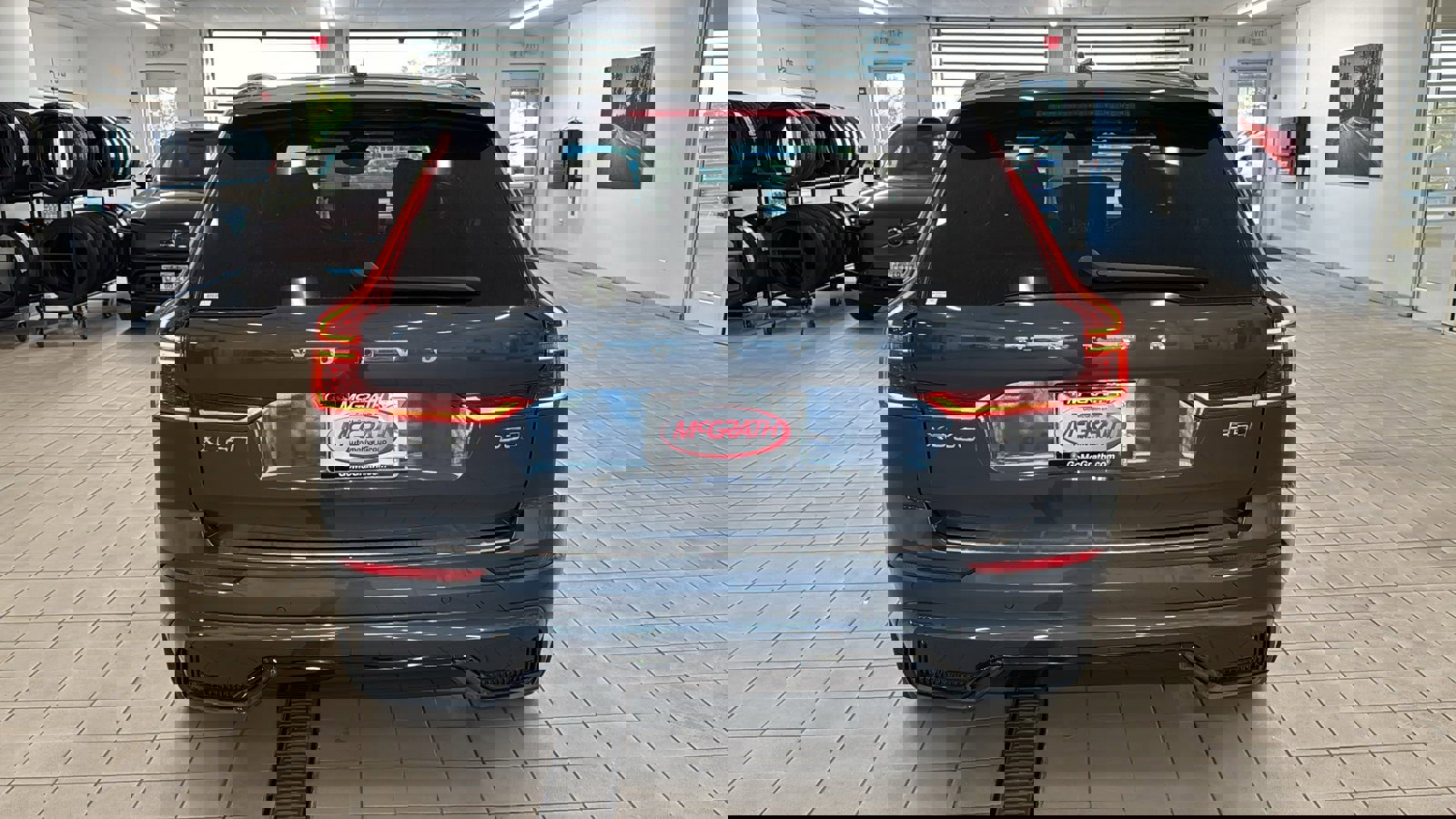 Used 2026 Volvo XC60 B5 Plus w/ Protection Package Premier image 6